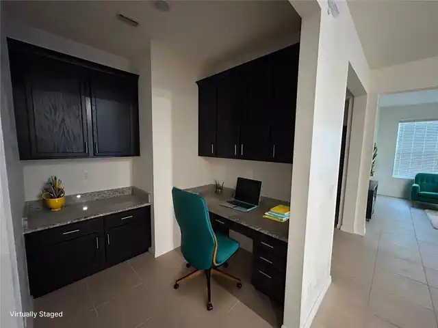 Listing Photo 8