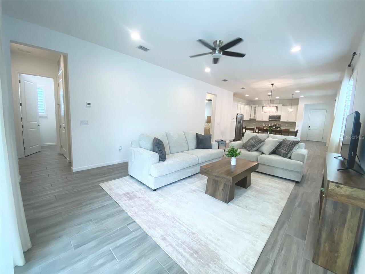 Listing Photo 17