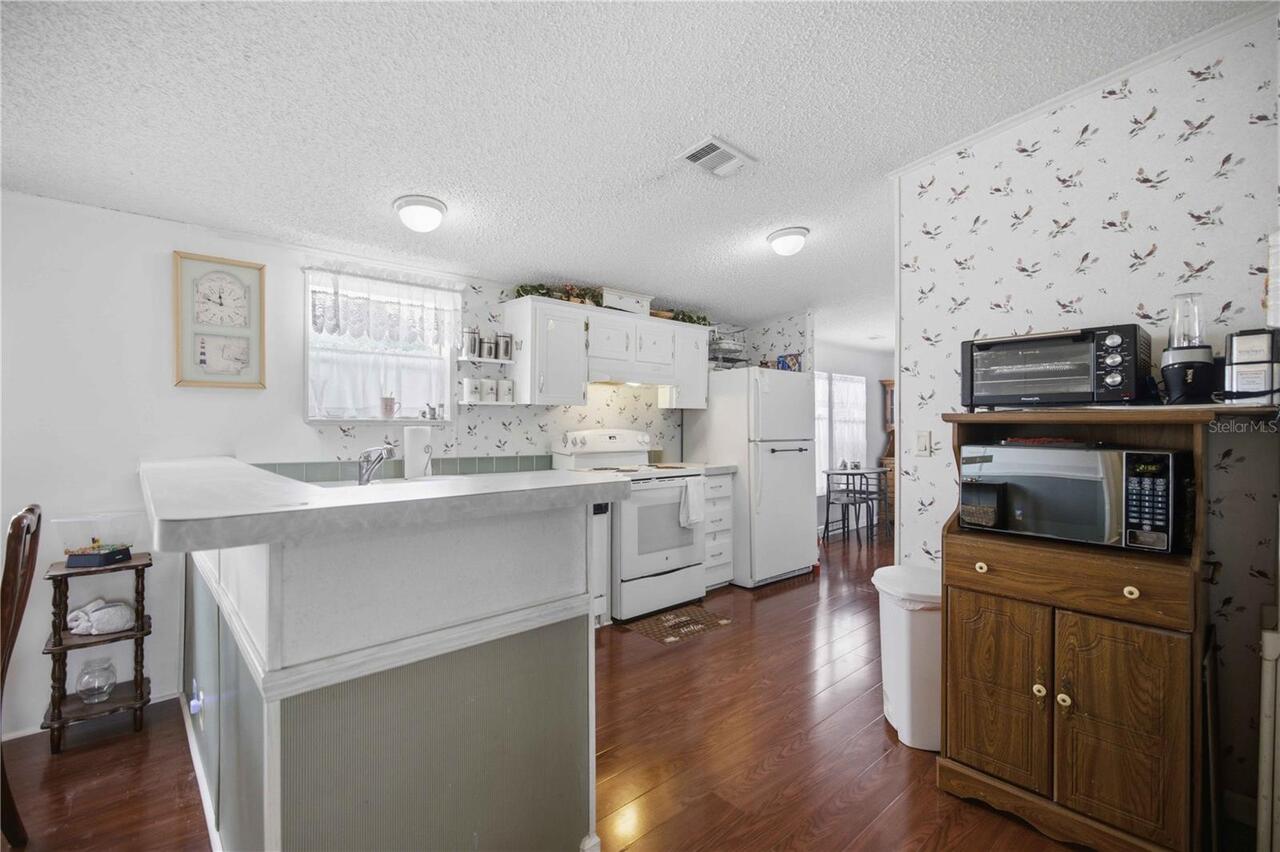 Listing Photo 6