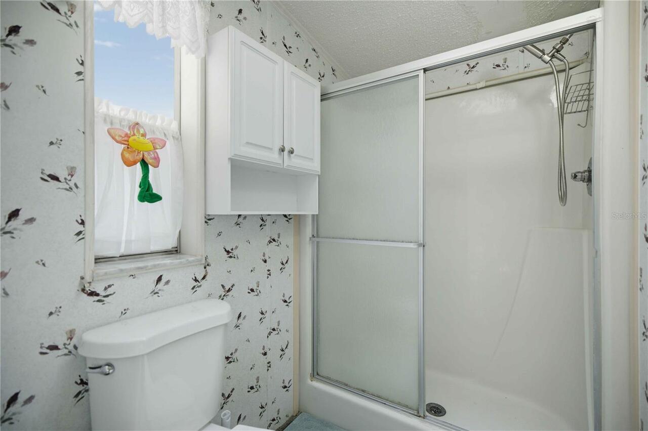 Listing Photo 11