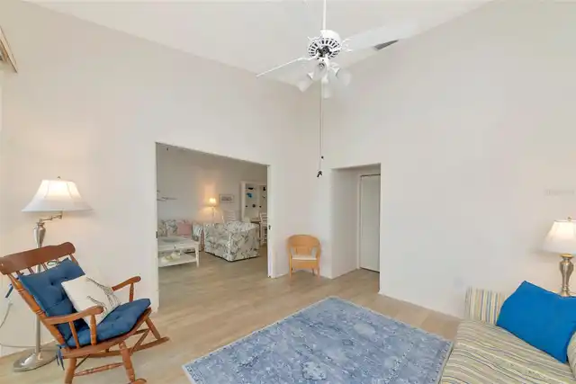 Listing Photo 23