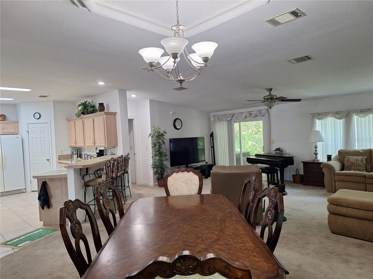 Listing Photo 12