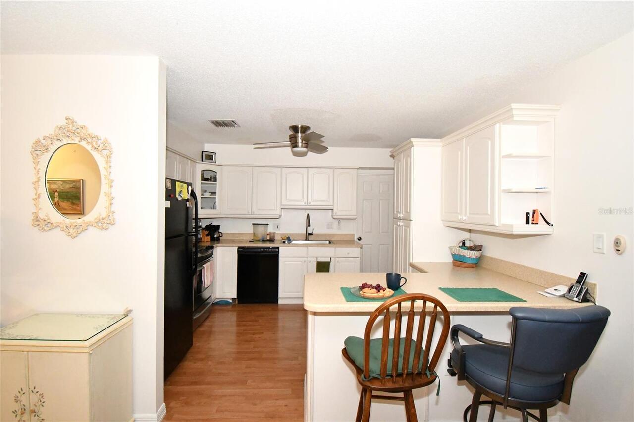 Listing Photo 8