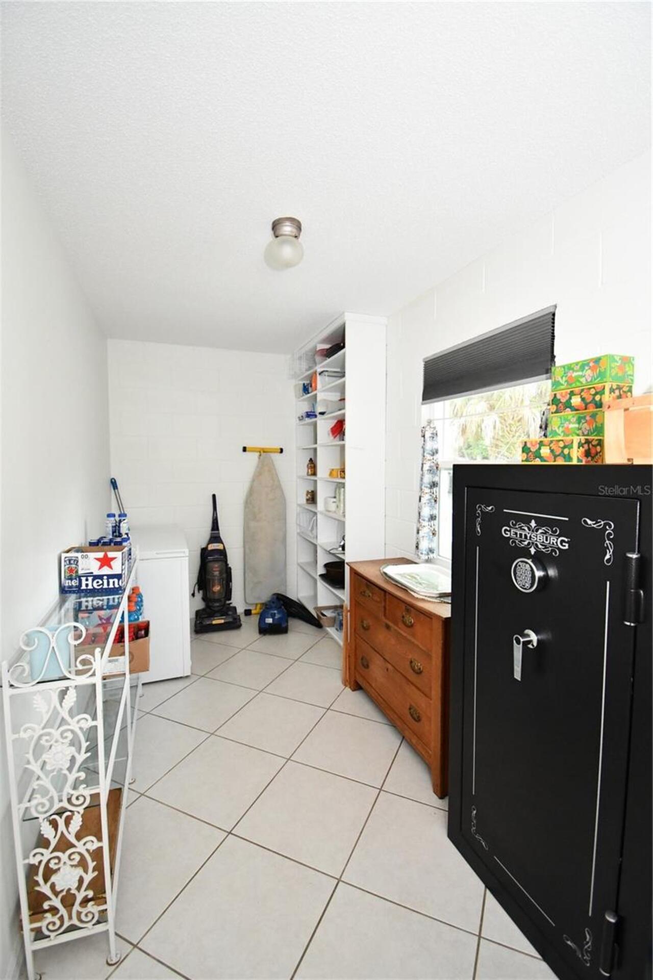 Listing Photo 12