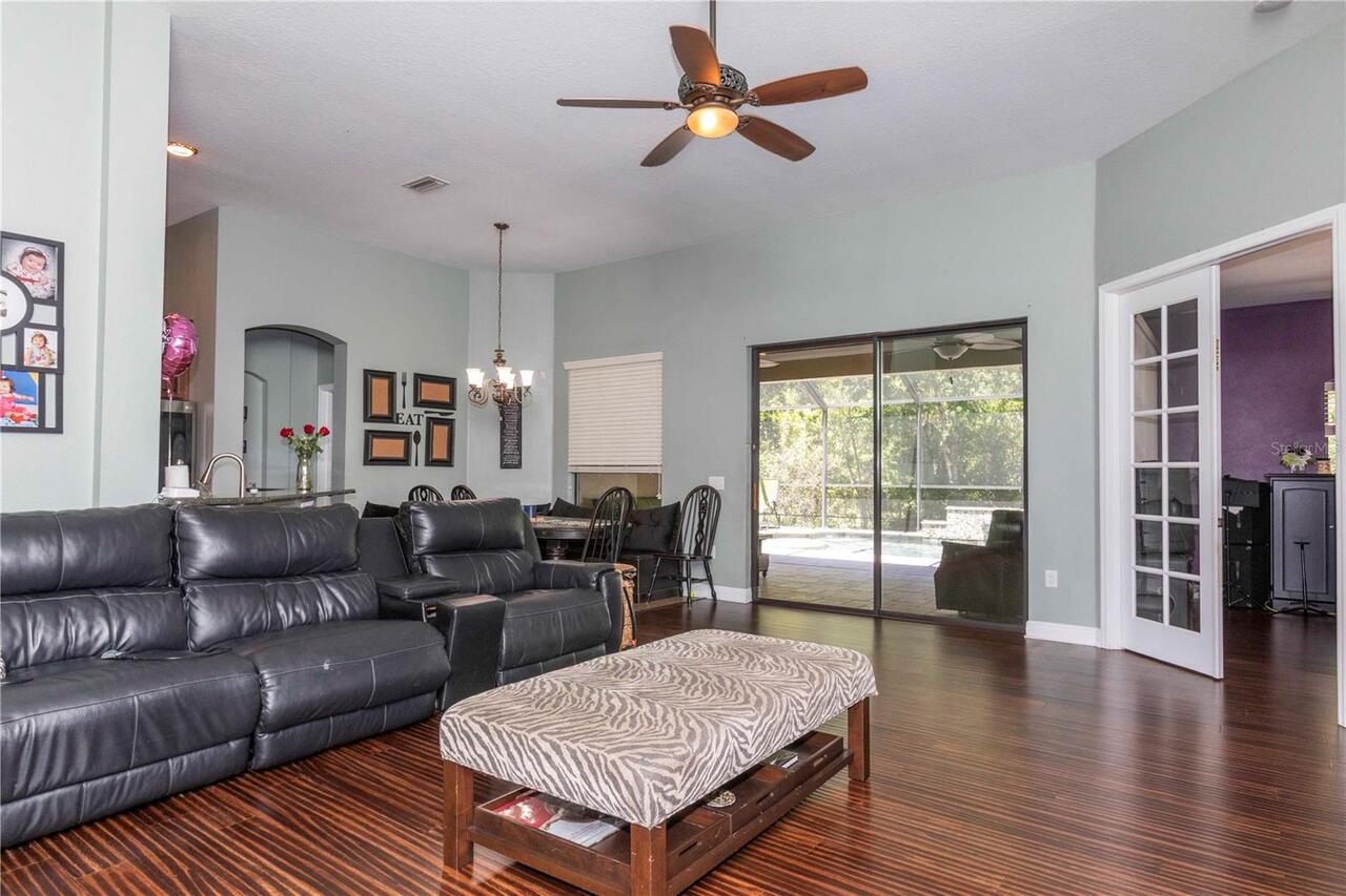 Listing Photo 9