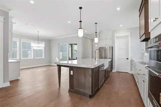 Listing Photo 15