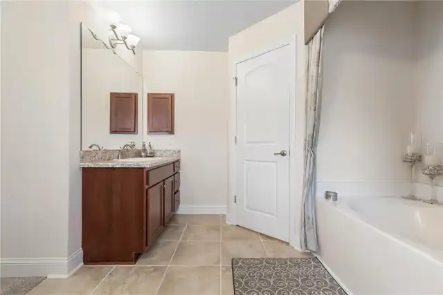 Listing Photo 25