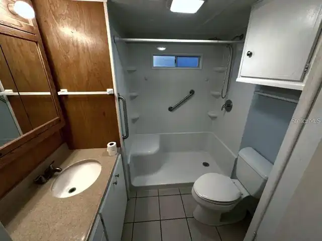 Listing Photo 6