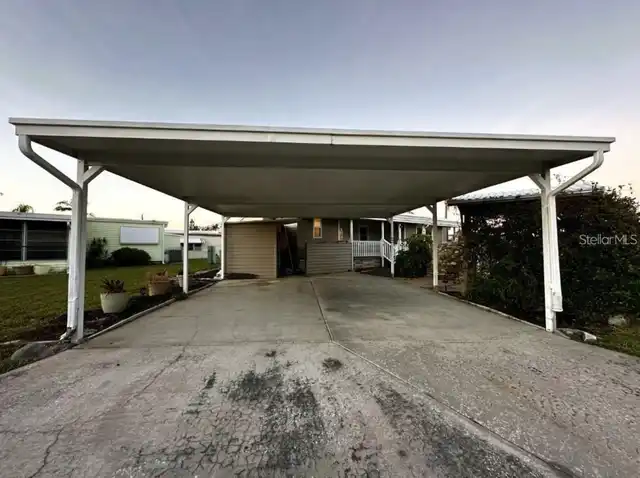 Listing Photo 12
