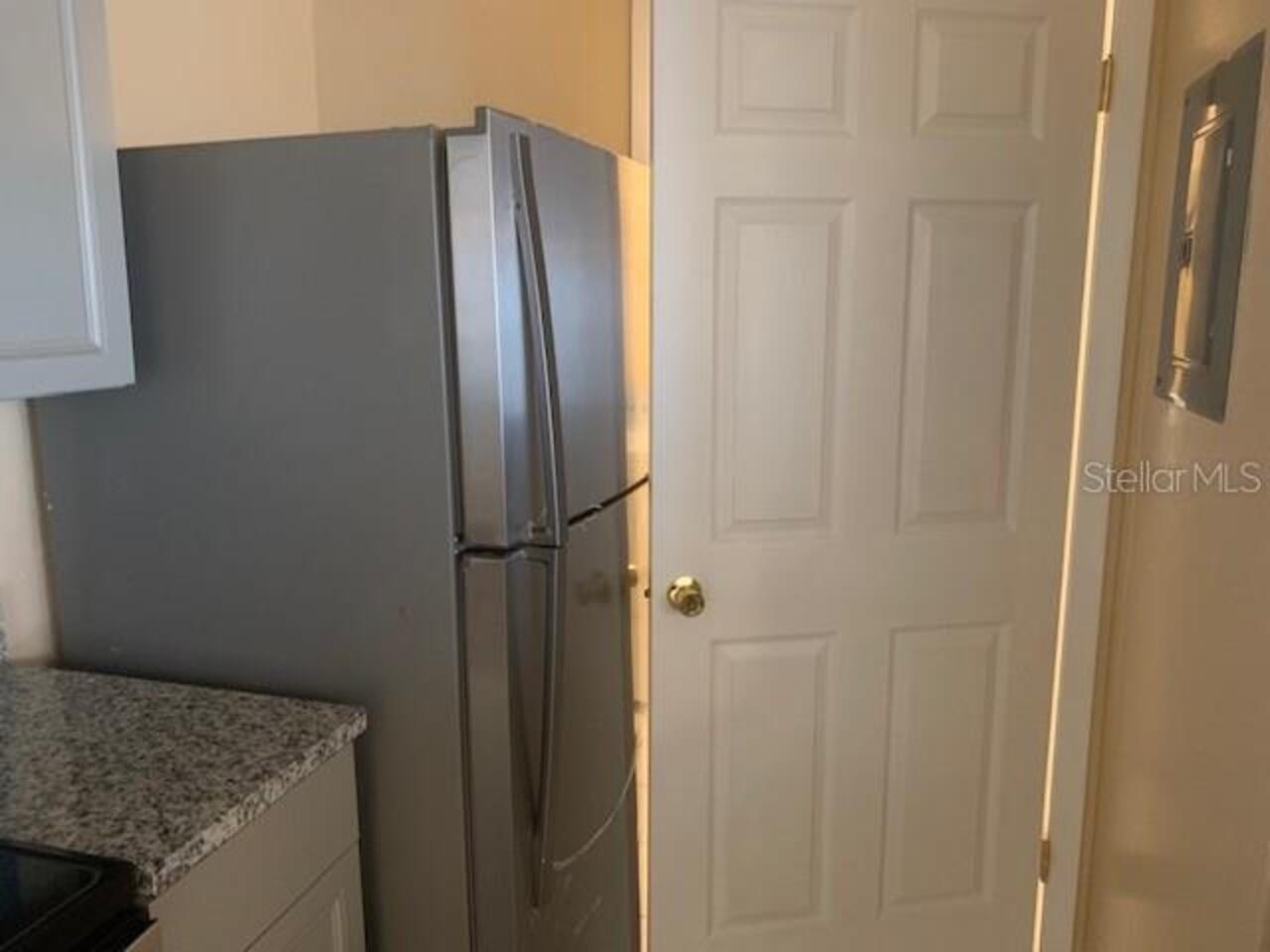 Listing Photo 6