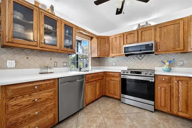 Listing Photo 16