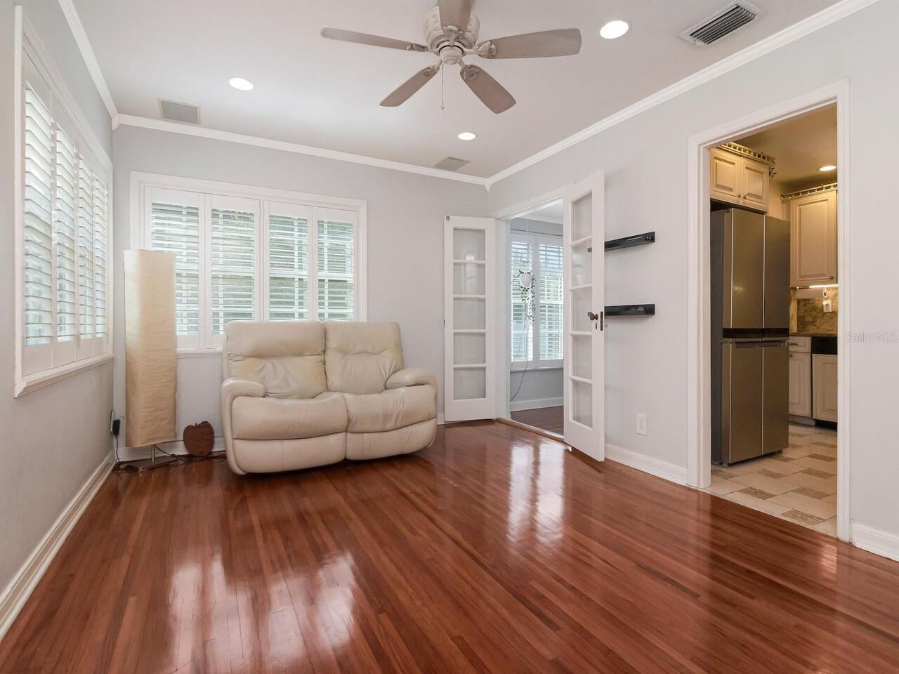 Listing Photo 9
