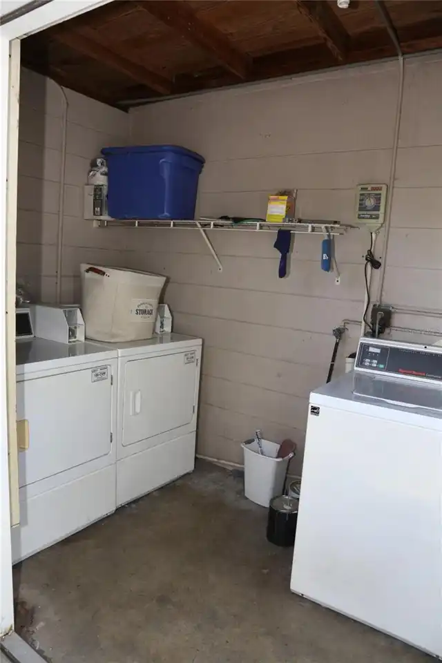 Listing Photo 12