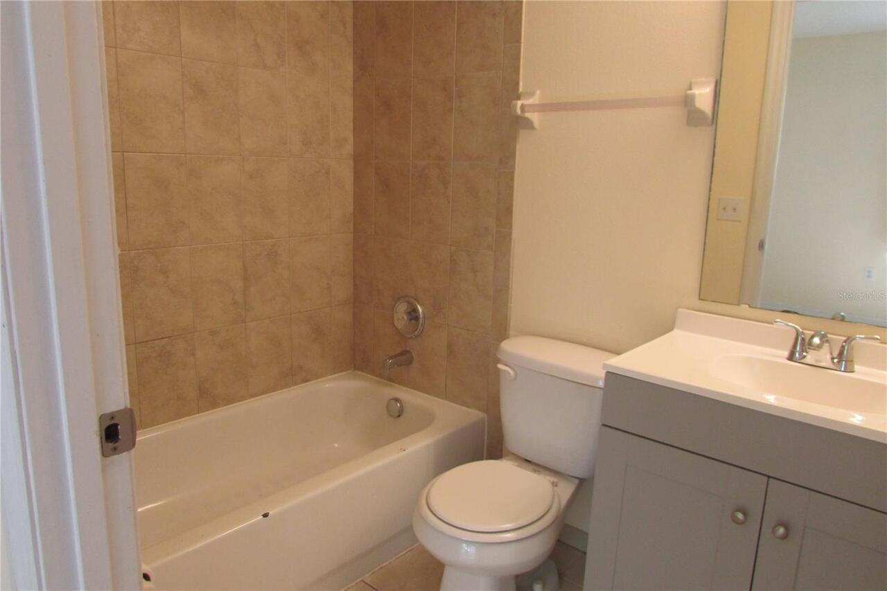 Listing Photo 14