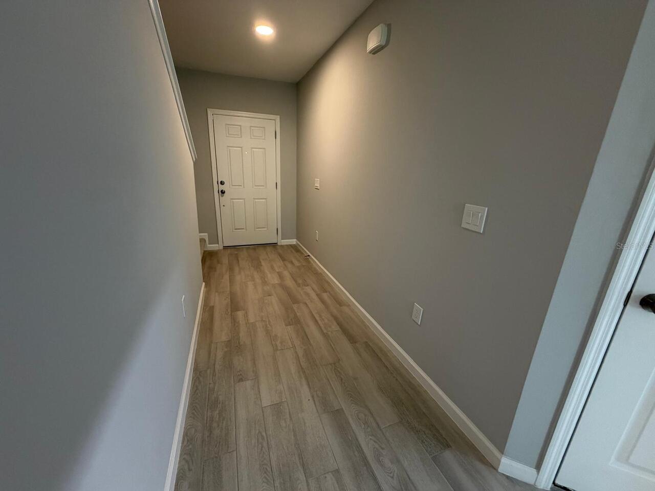 Listing Photo 8