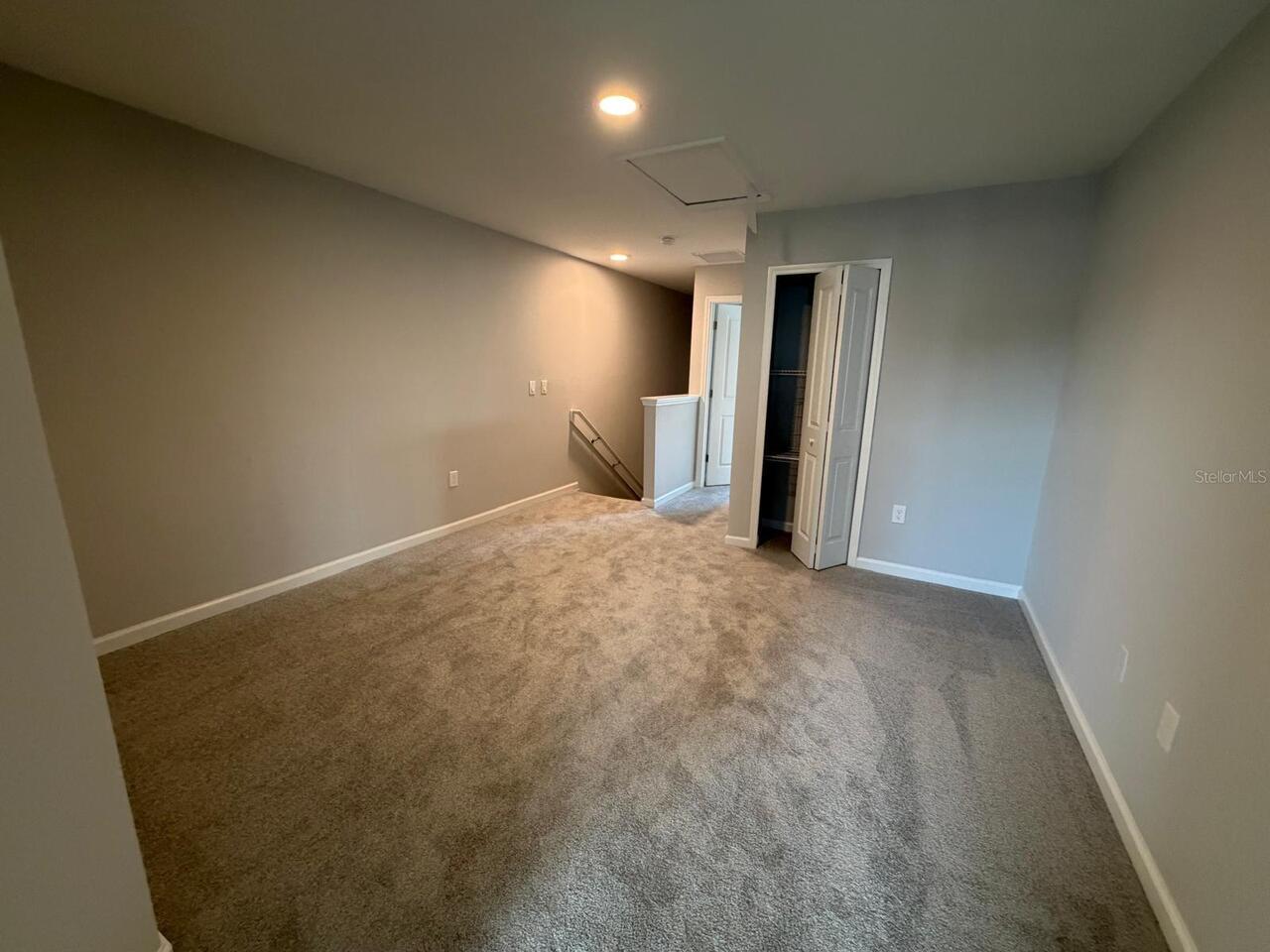 Listing Photo 10