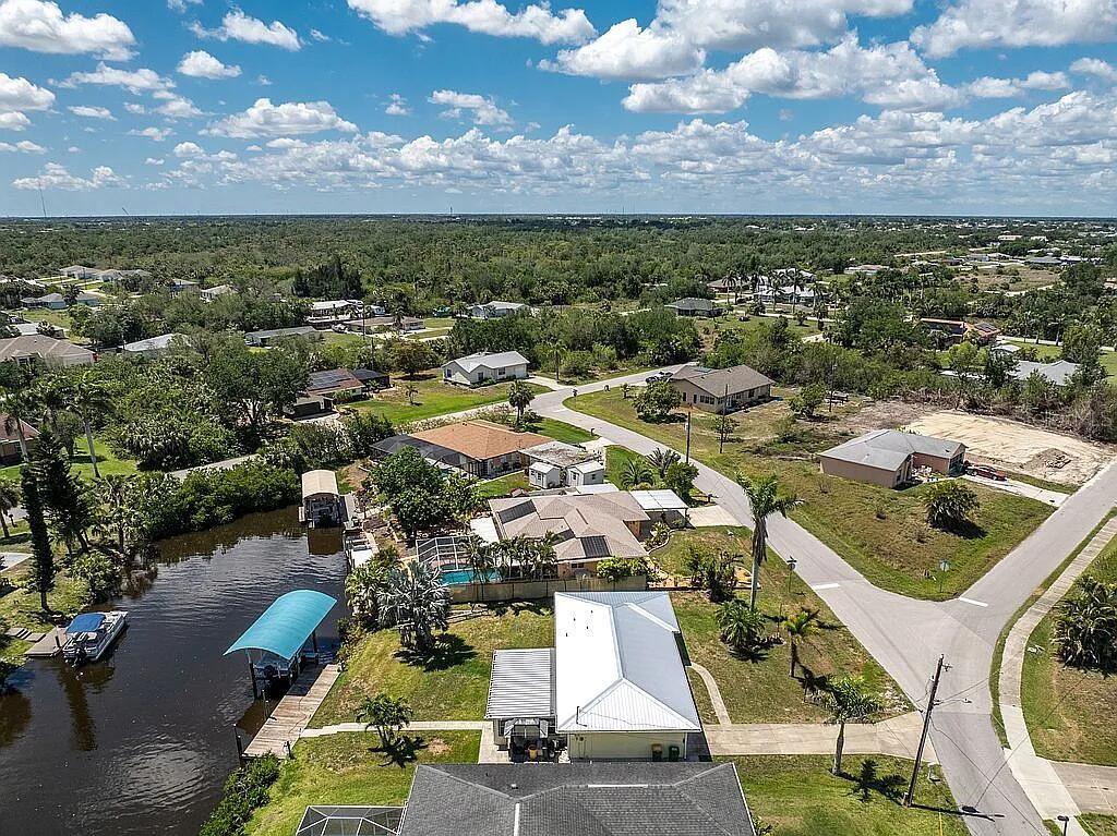 Listing Photo 16