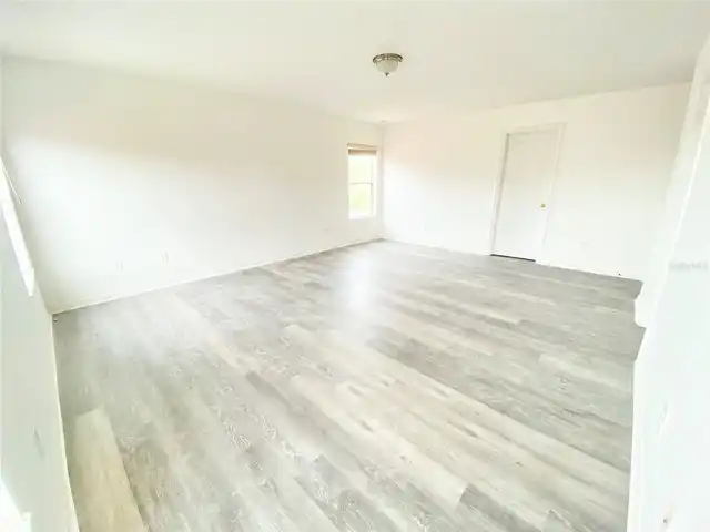 Listing Photo 34