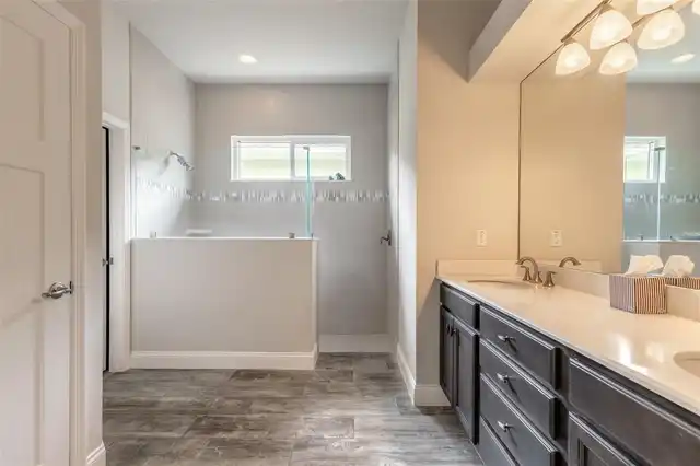 Listing Photo 32