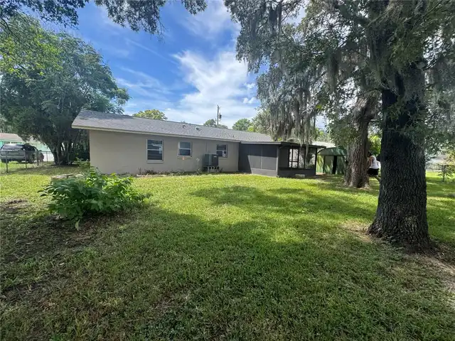 Listing Photo 14