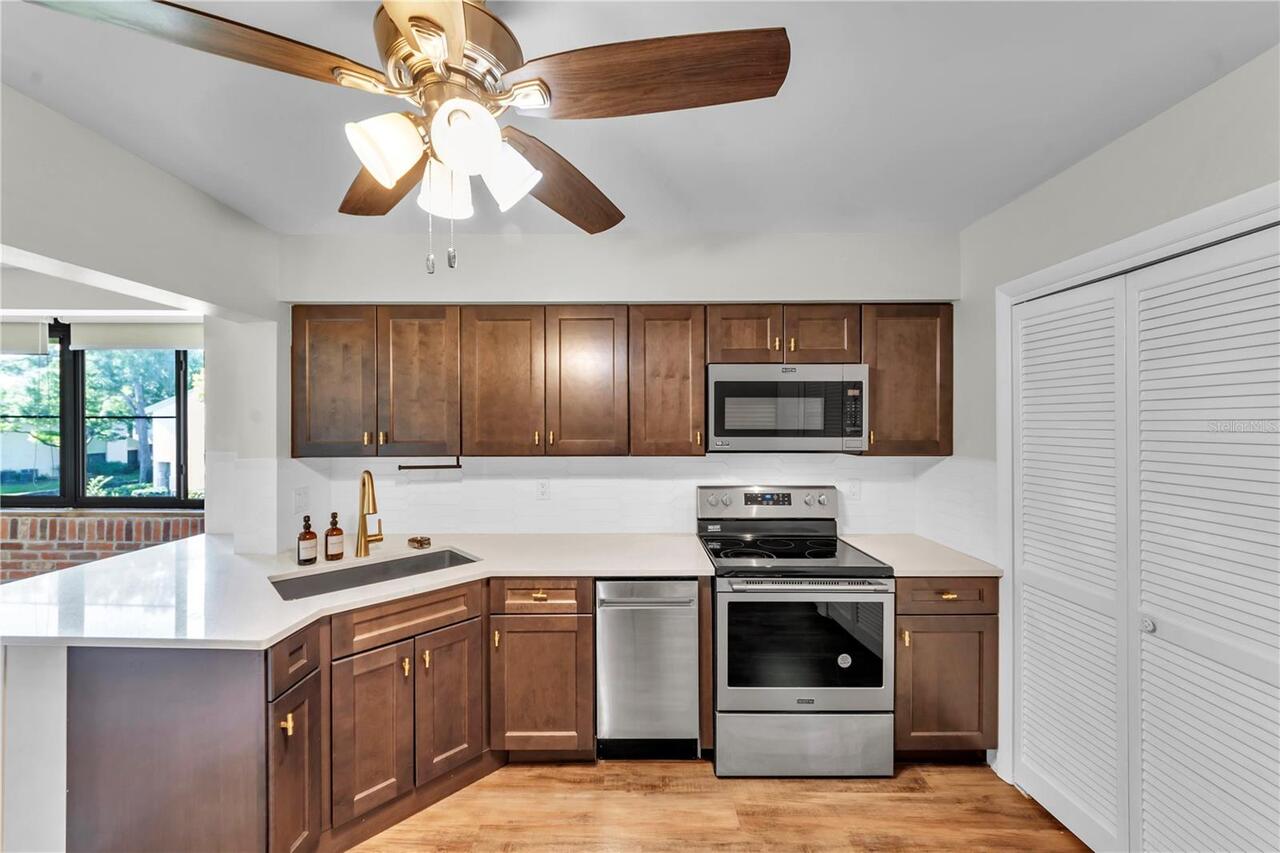 Listing Photo 9