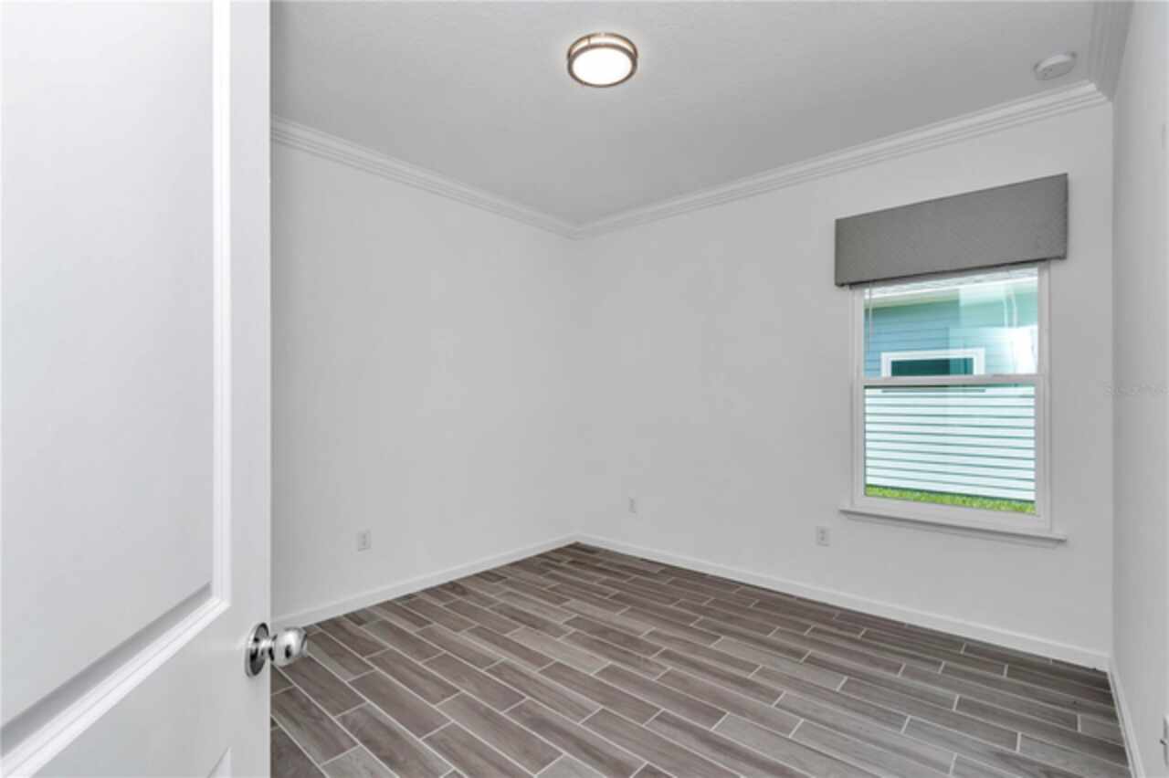 Listing Photo 28