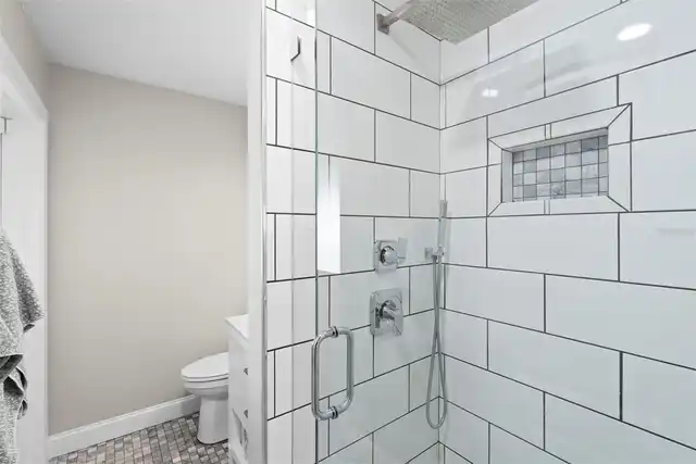 Listing Photo 15