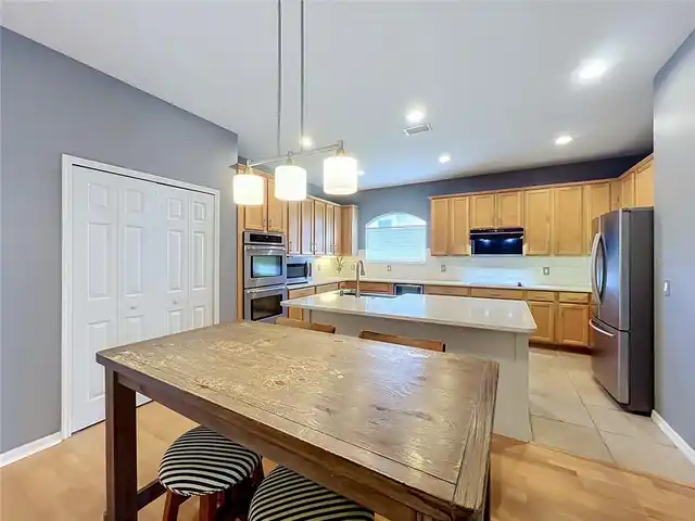 Listing Photo 22
