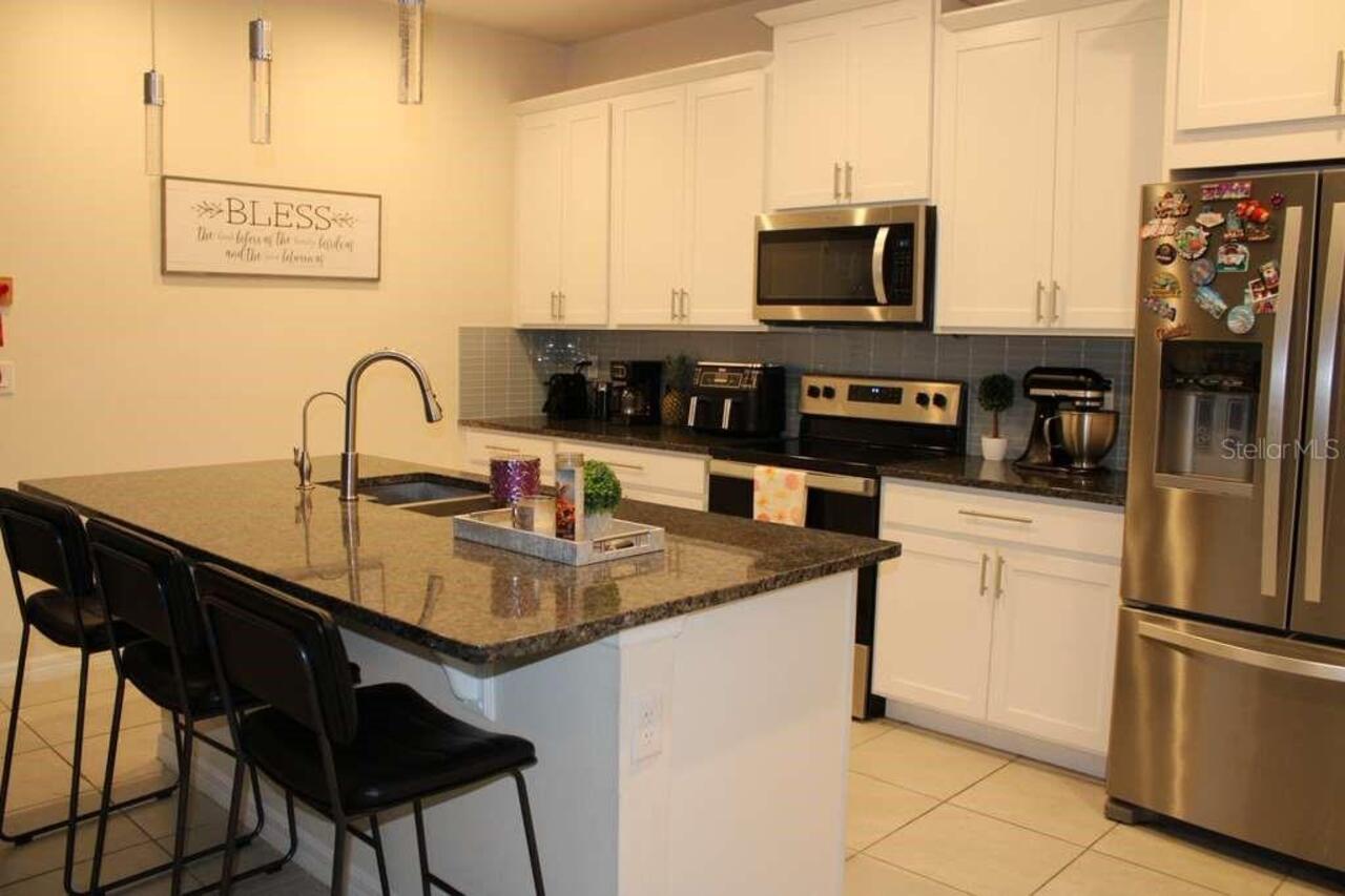 Listing Photo 8
