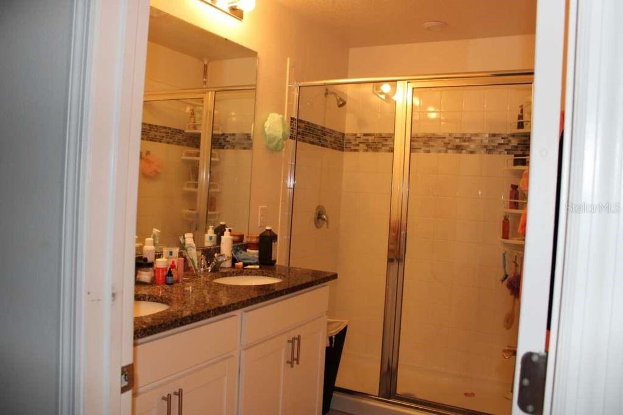 Listing Photo 12