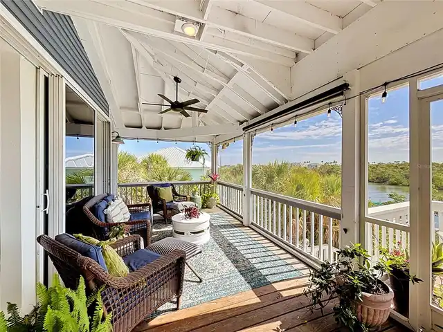 Listing Photo 12