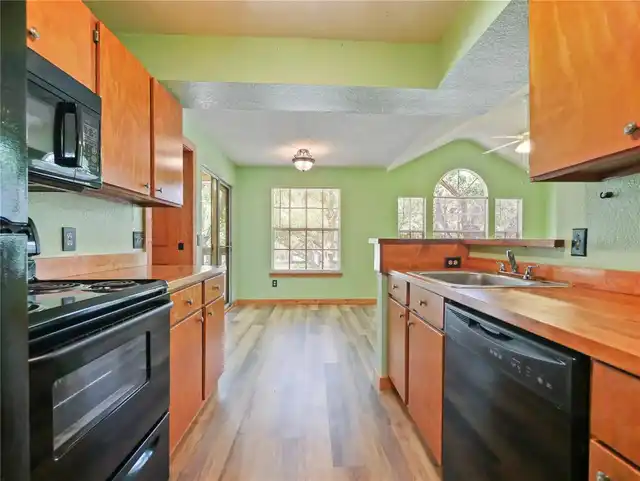 Listing Photo 21