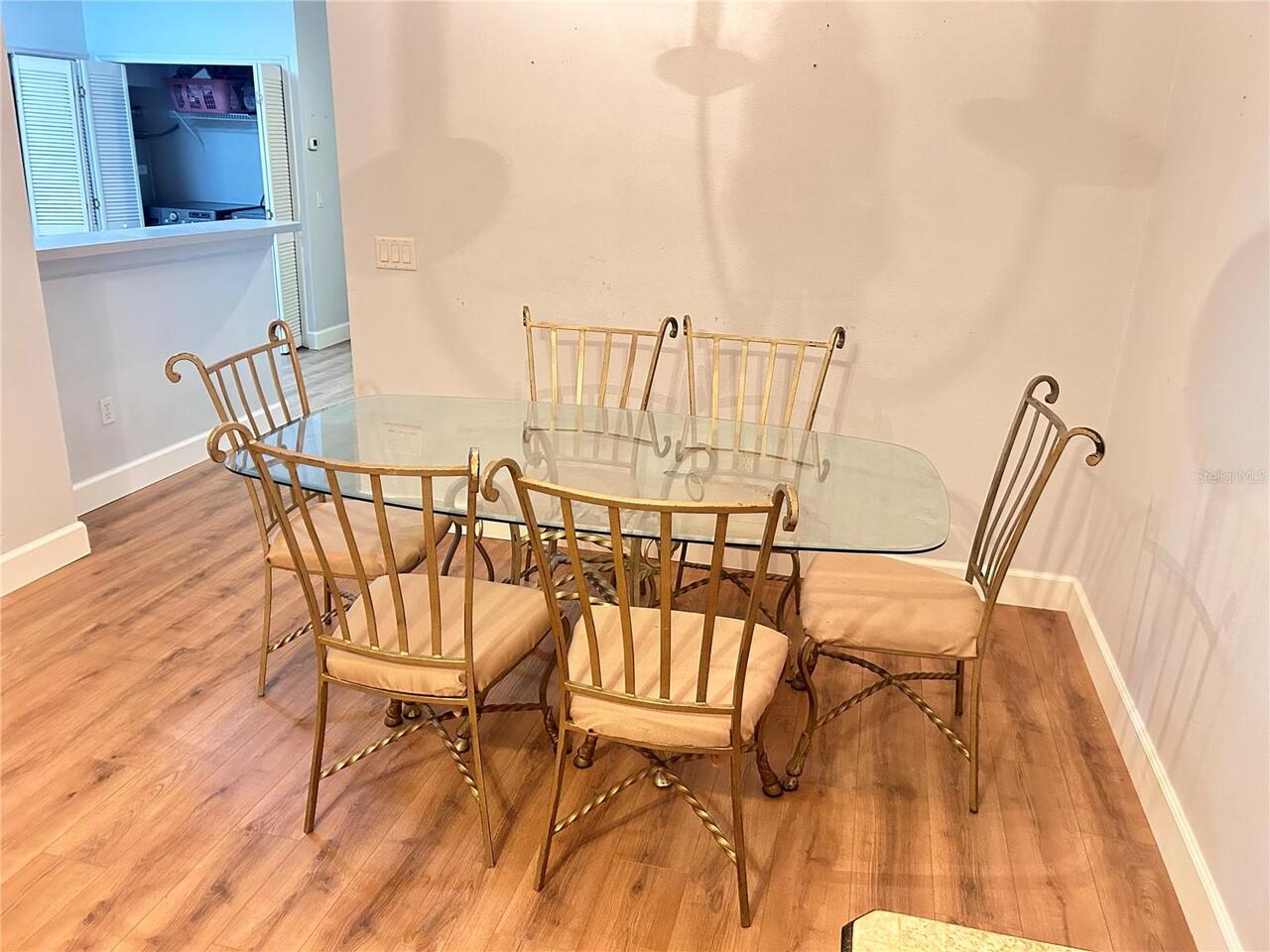 Listing Photo 8