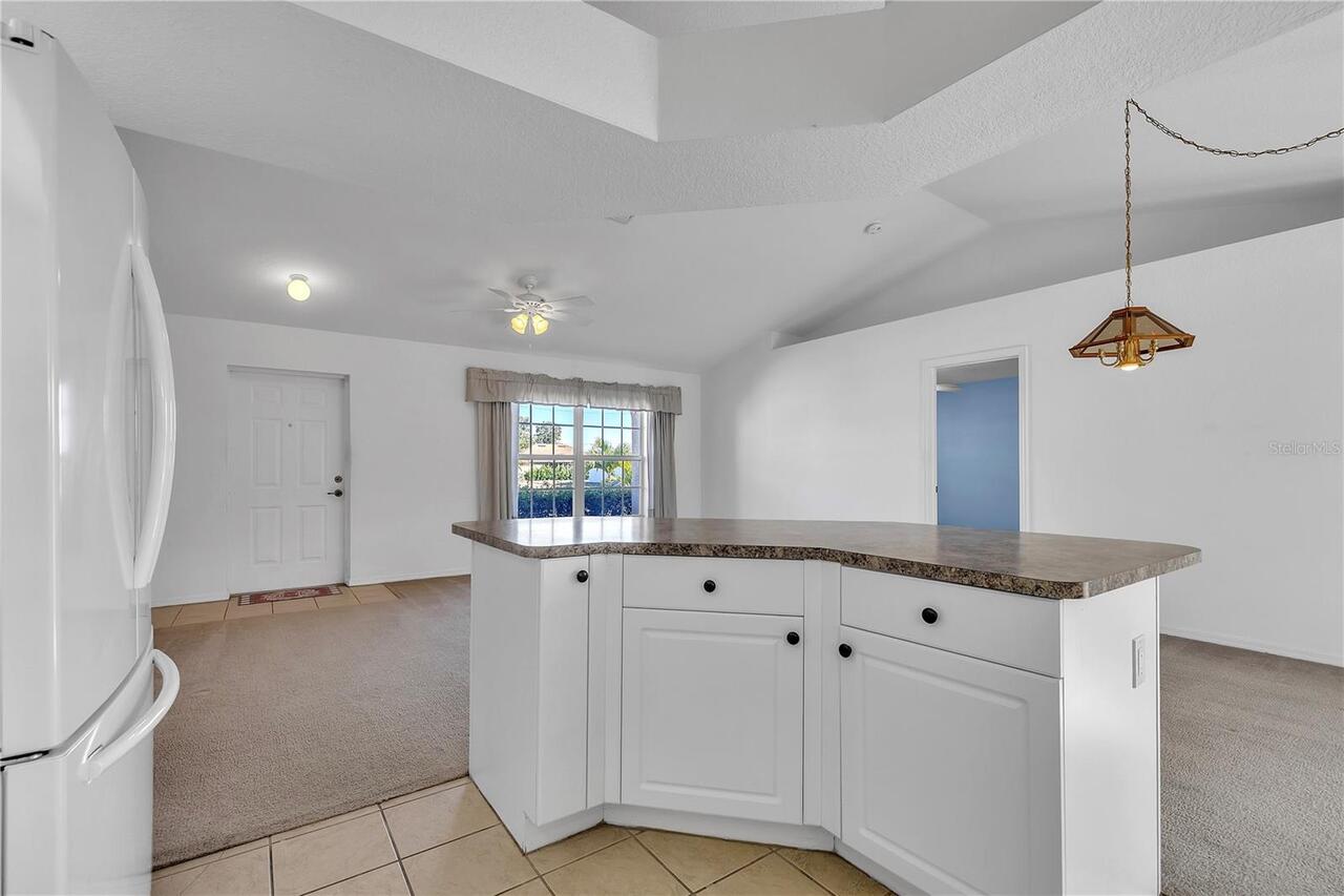 Listing Photo 11