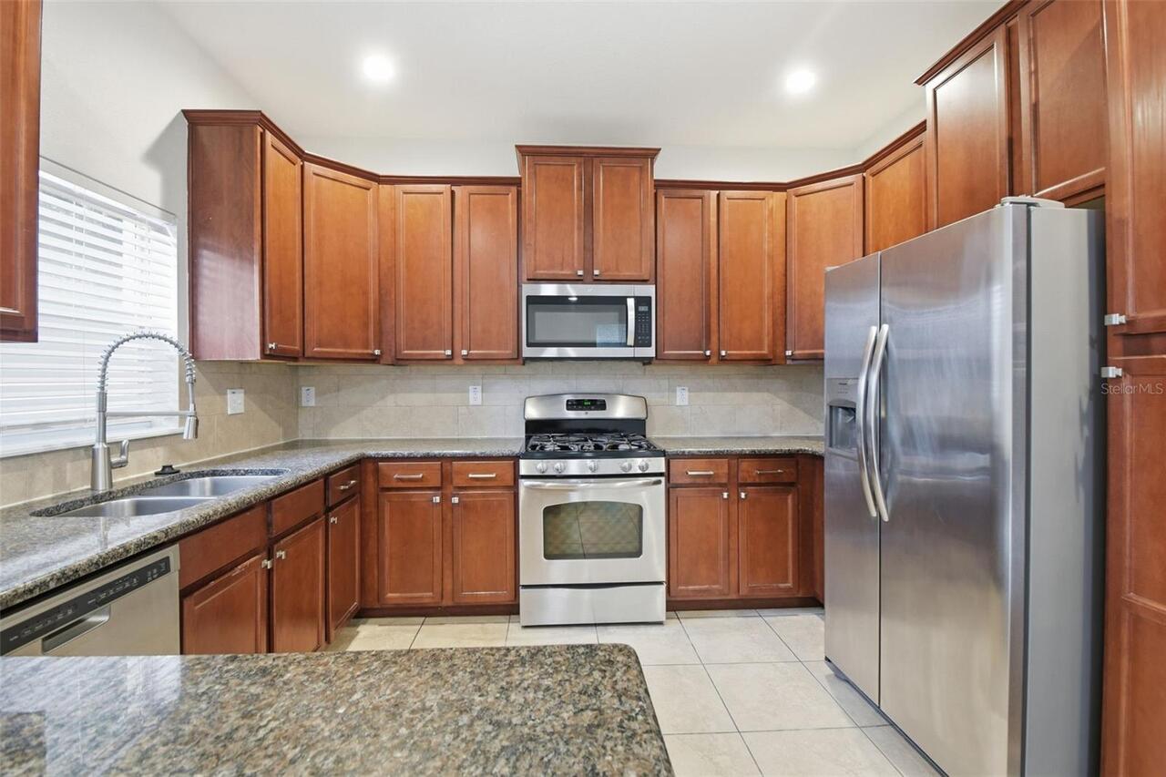 Listing Photo 17