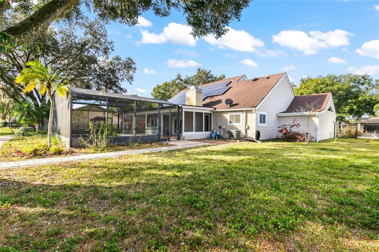 Listing Photo 10