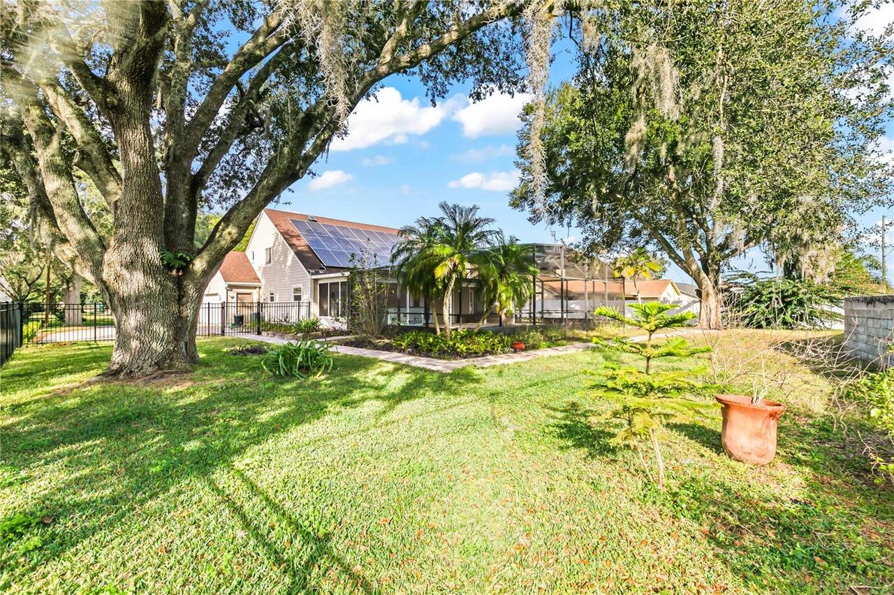 Listing Photo 11