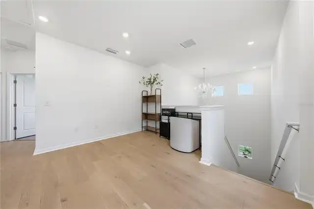 Listing Photo 23