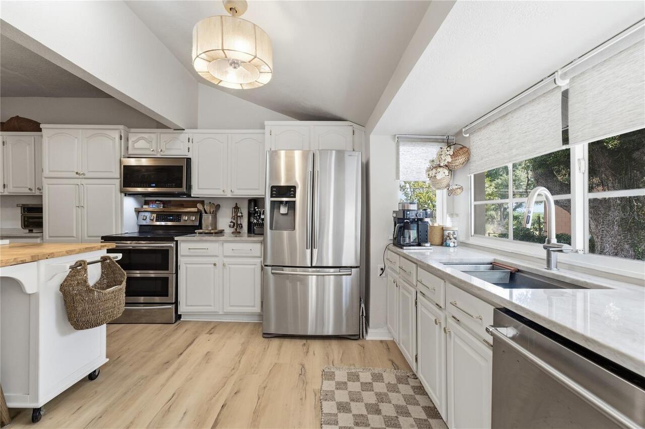 Listing Photo 18