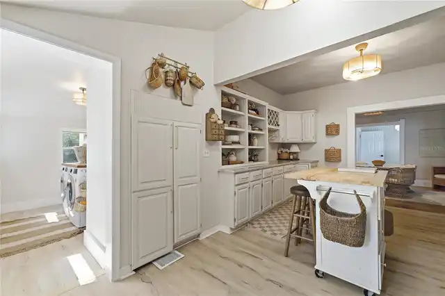 Listing Photo 17