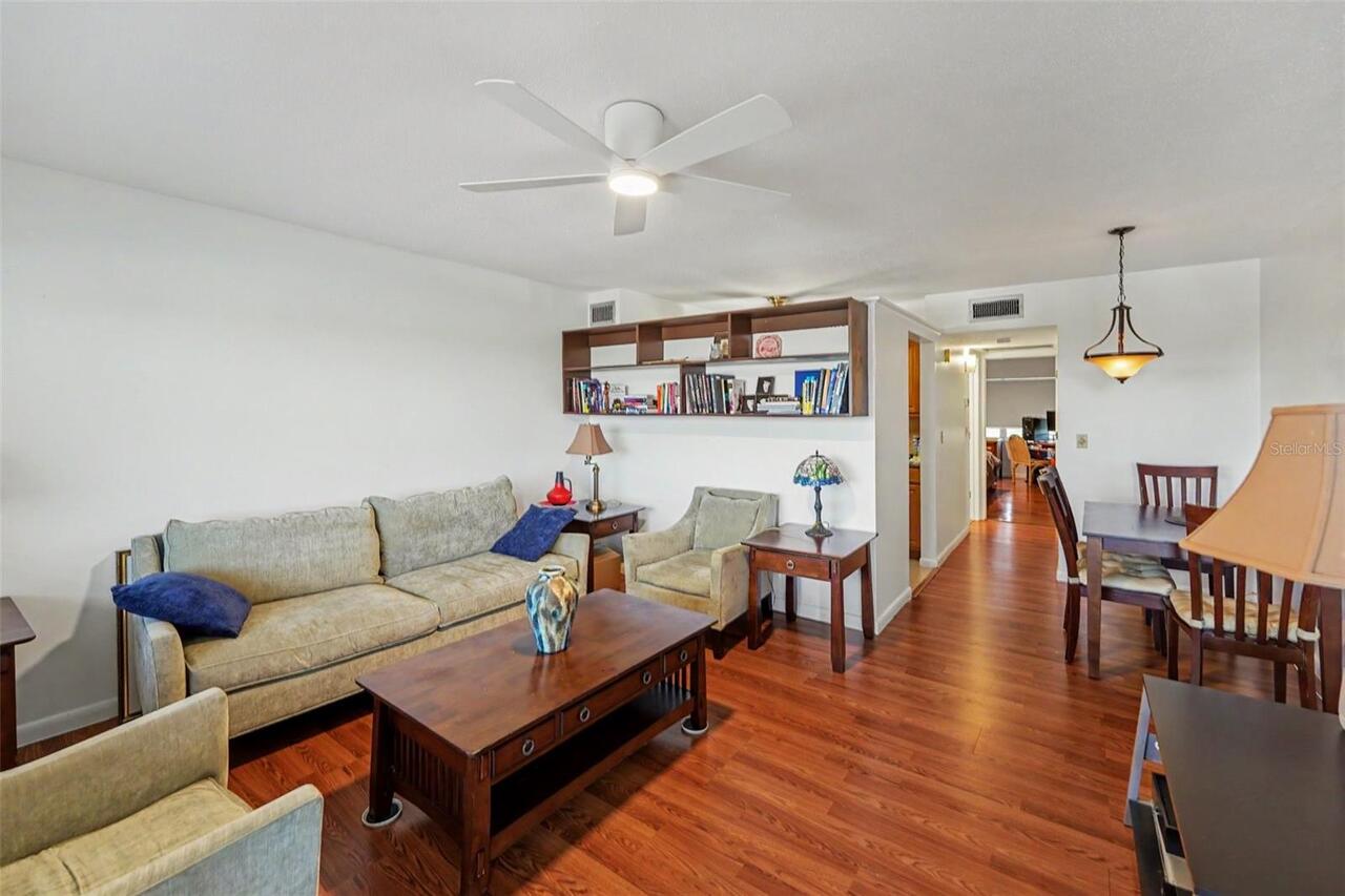 Listing Photo 8