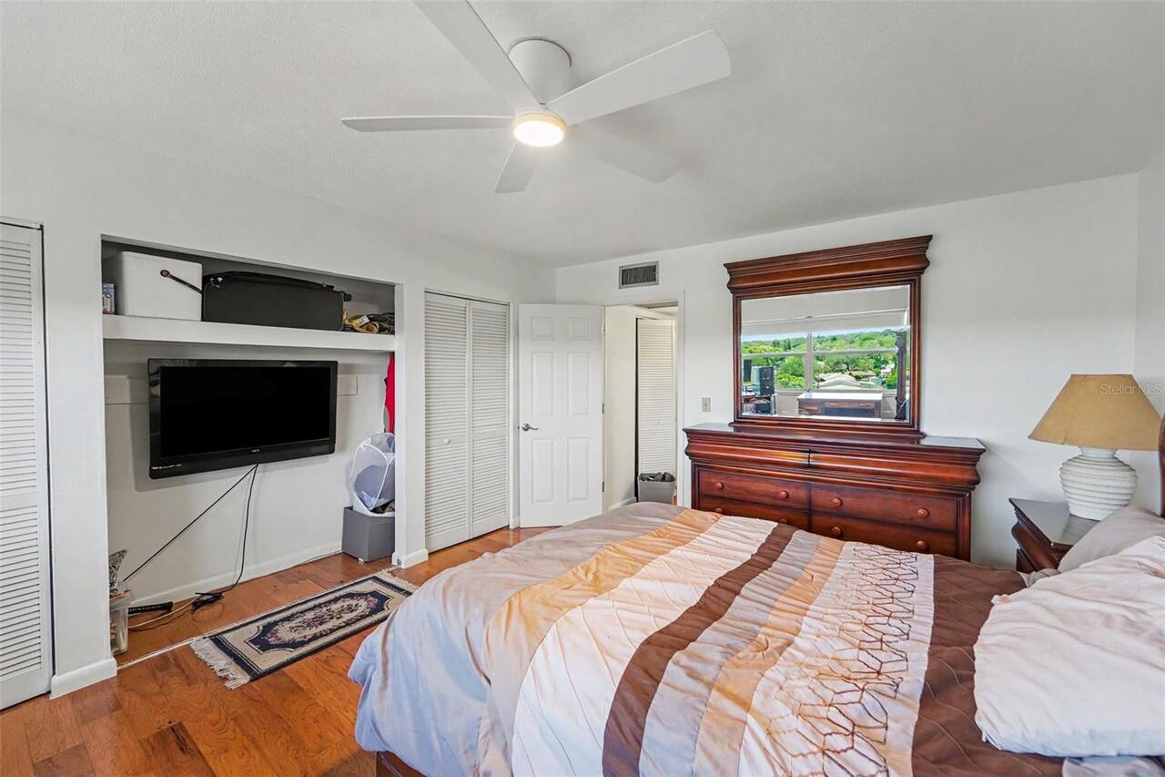 Listing Photo 16