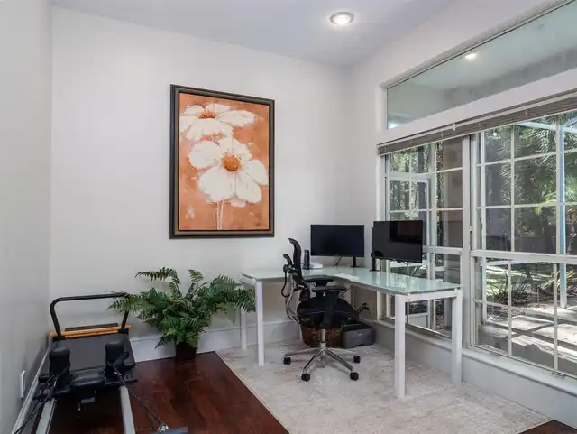 Listing Photo 18