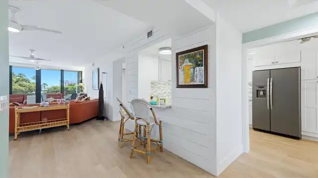Listing Photo 8