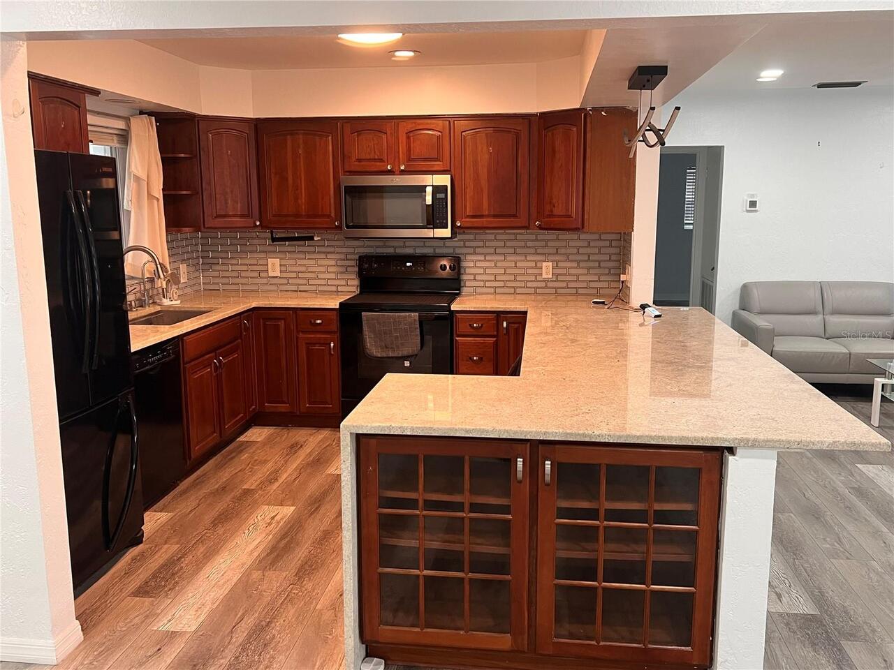 Listing Photo 17