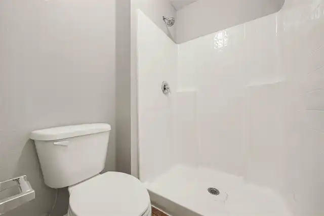 Listing Photo 19