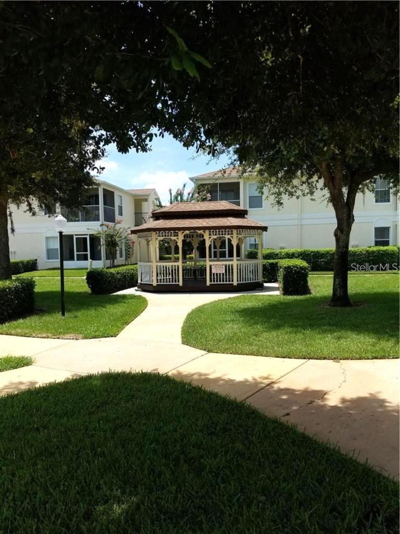 Listing Photo 10