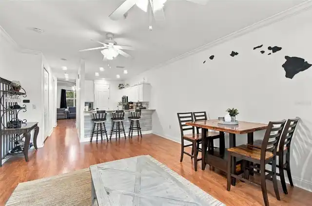 Listing Photo 10