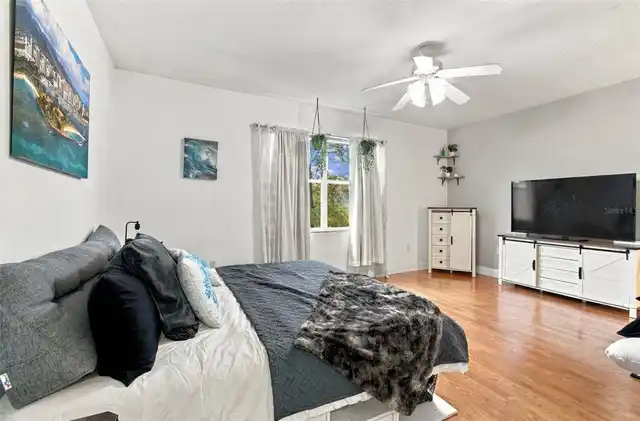 Listing Photo 24