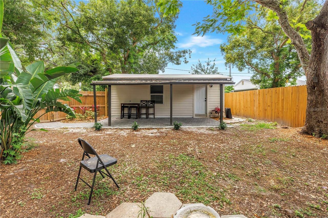 Listing Photo 11